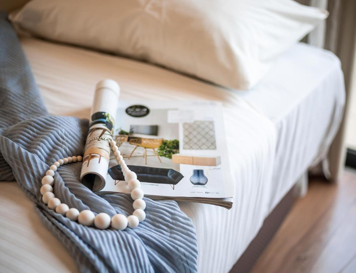 Emily'S Hotel Тверия Экстерьер фото