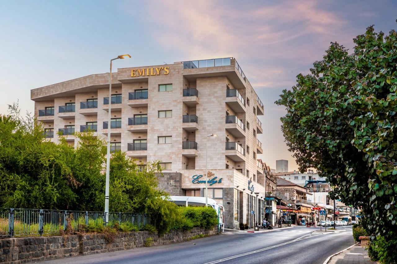 Emily'S Hotel Тверия Экстерьер фото