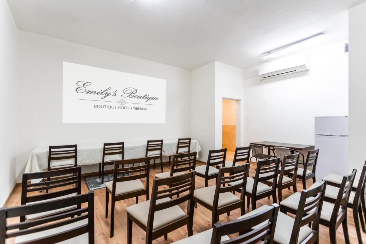 Emily'S Hotel Тверия Экстерьер фото